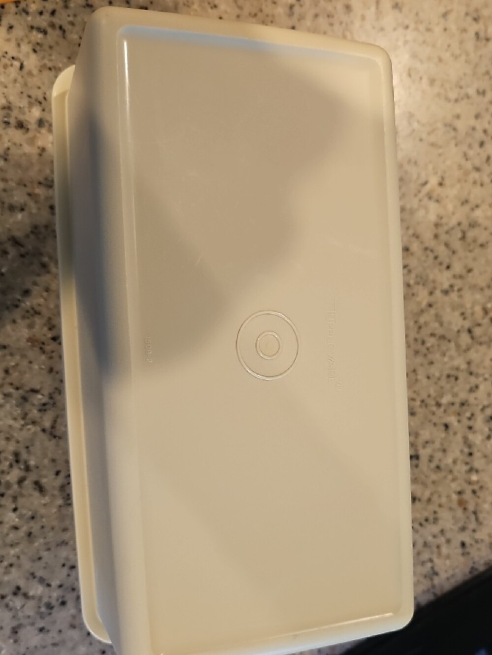 Tupperware Container - Picture 4 of 8